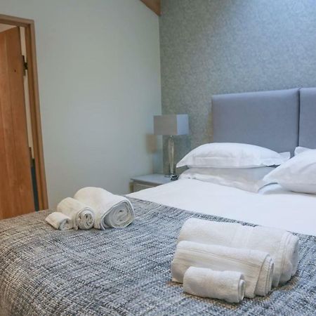 Skittles - Charming One Bedroom Apartment - Parking - Easy Access To Bath Box  Екстериор снимка