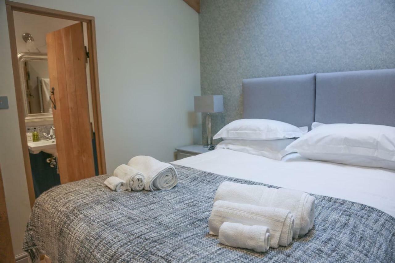 Skittles - Charming One Bedroom Apartment - Parking - Easy Access To Bath Box  Екстериор снимка