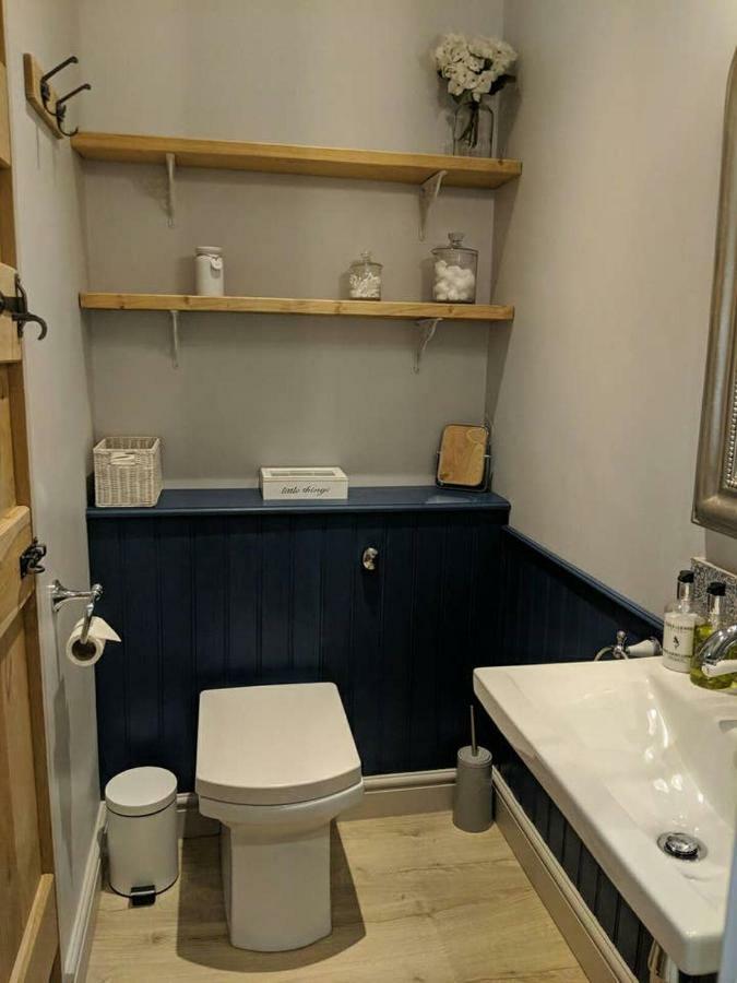 Skittles - Charming One Bedroom Apartment - Parking - Easy Access To Bath Box  Екстериор снимка